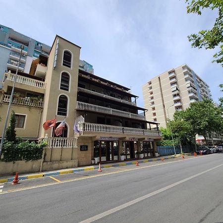 Hotel Martini Vlorë Exterior foto