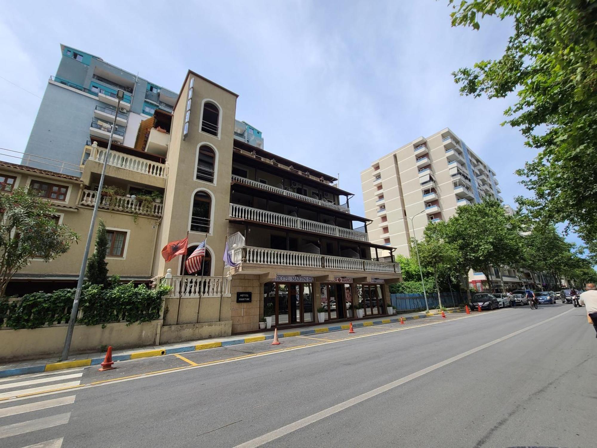 Hotel Martini Vlorë Exterior foto